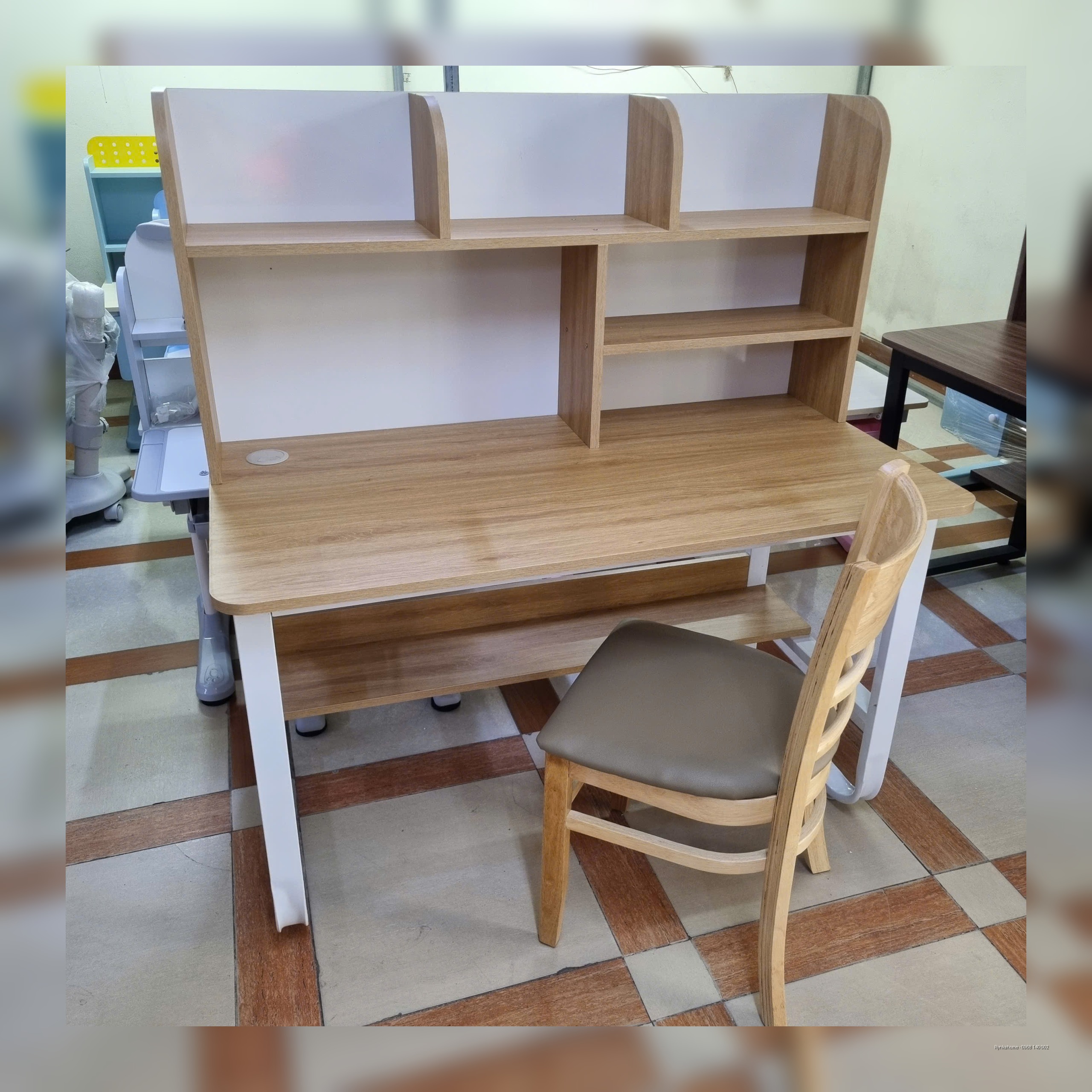 Bàn Học + Kết hợp Bàn Làm Việc Giá Sách Cao