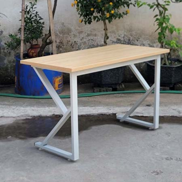 Bàn chân sắt chữ K, Rộng 1m, 1m2 cao 75cm, Tháo lắp tiện lợi - Trang 1