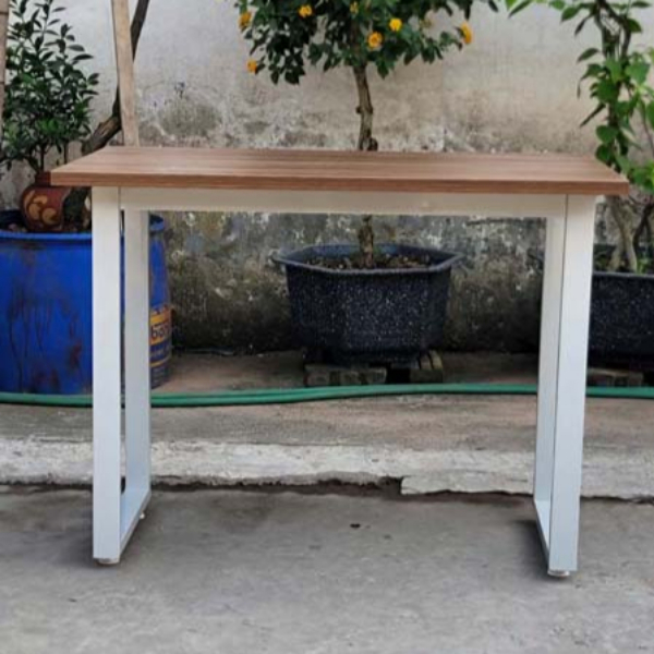 Bàn làm việc, Chân sắt chữ U, Gỗ MDF chống trầy, Kích thướci 1m, 1m2 - Trang 1